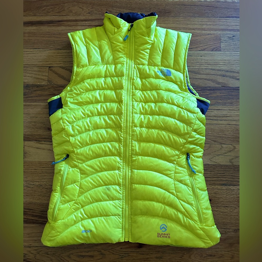 The North Face 800 Pro Summit Series Cold Weather Yellow Down Vest Women’s Small